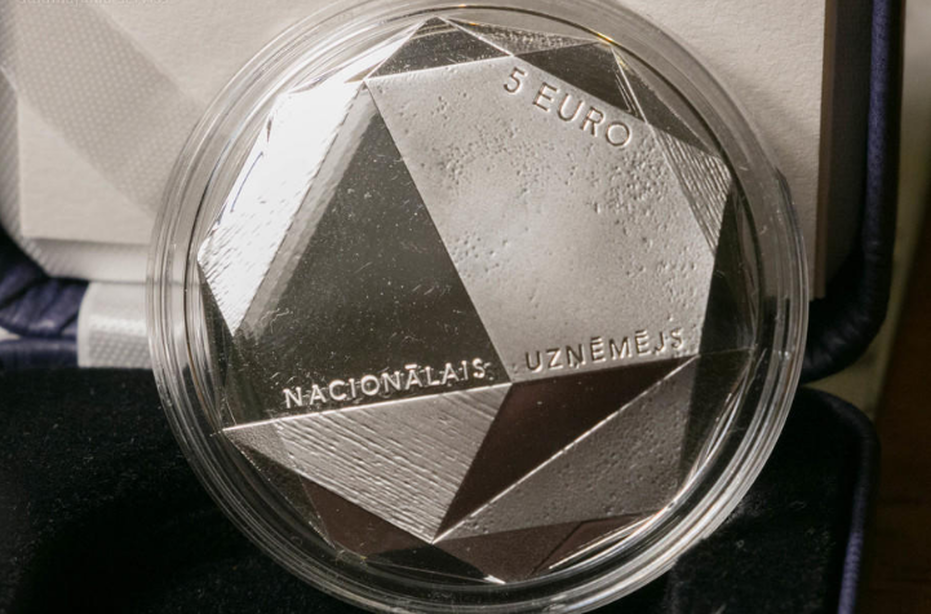 Cik šobrīd maksa monēta 'Nacionālais uzņēmējs'?