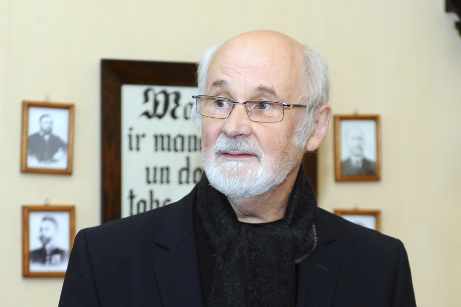 Latvijas vēsture un kultūra 111 monētās